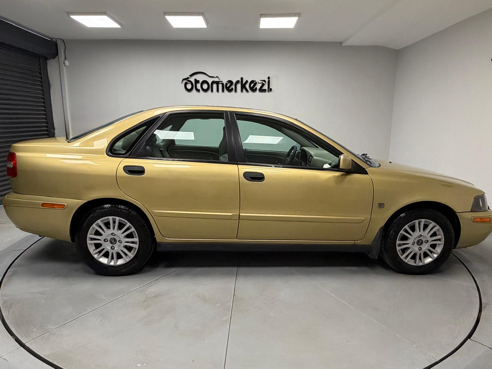 VOLVO S40 4
